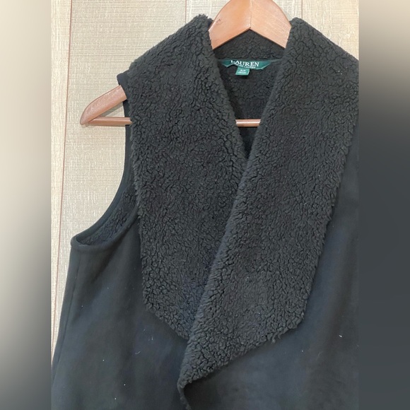 Lauren Ralph Lauren Black Faux Shearling Vest (S/P) - Picture 7 of 13